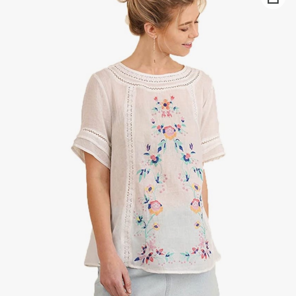 UMGEE White Embroidered Blouse